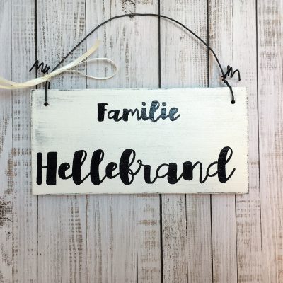 Holzschild-Familie-Hellebrand-Detail-4