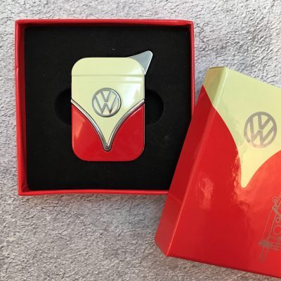 VW-Feuerzeug-Samba-rot-beige