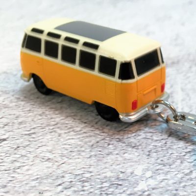 VW-Schlüsselanhänger-Bulli-gelb-Detail-2